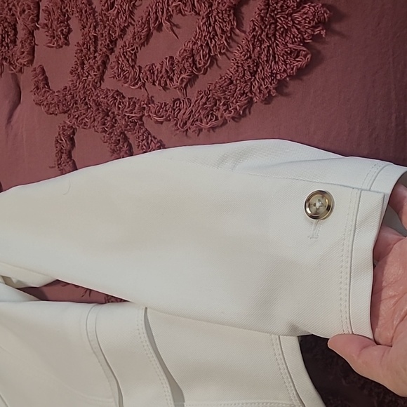 Jacket - Picture 6 of 6